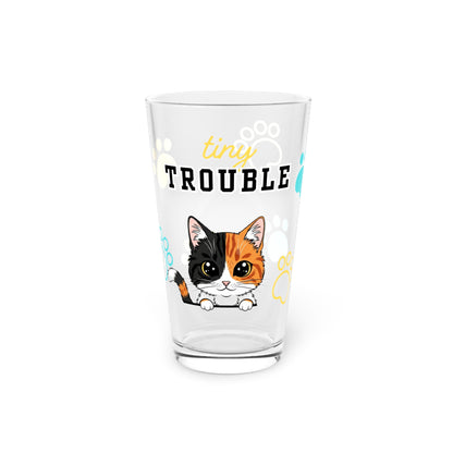 Short hair chimera cat Tiny Trouble Pint Glass